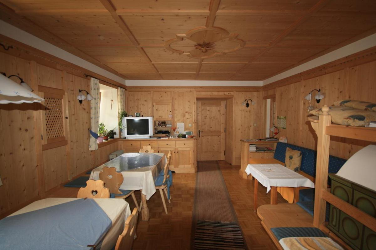 Haus Schmiedhofer Bed & Breakfast วิลลาบาสซา ภายนอก รูปภาพ